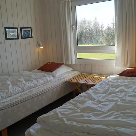 Дом отдыха Holiday 076312 *